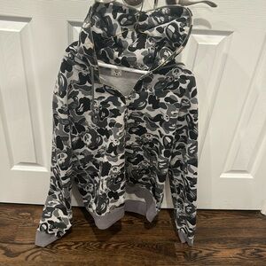 Worn once old colab bape x stussy